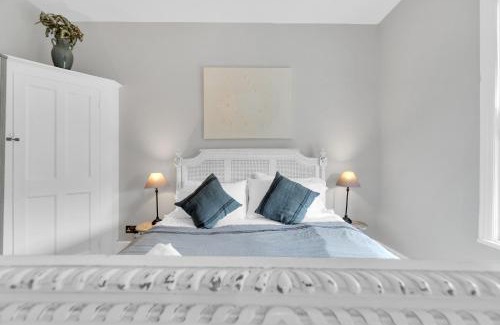 Worthing Apartamento | Poets Apartment with Free Parking By My Getaways