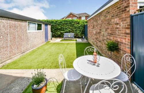Rawcliffe Casa | Poets Corner