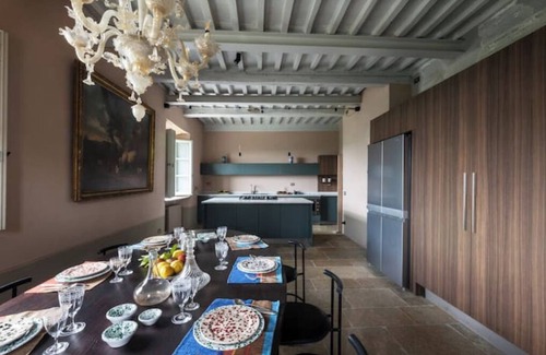 Loppeglia Casa | Poggio al Leccio, a superb Tuscan villa