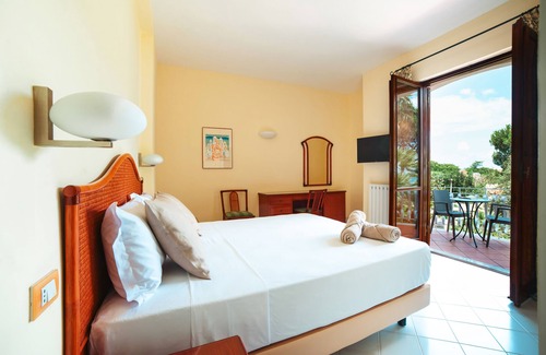 Casamicciola Terme Hotel | Poggio Aragosta Hotel & Spa