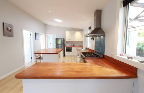 Pohara Casa | Pohara Valley Retreat - Modern & Relaxing Stay