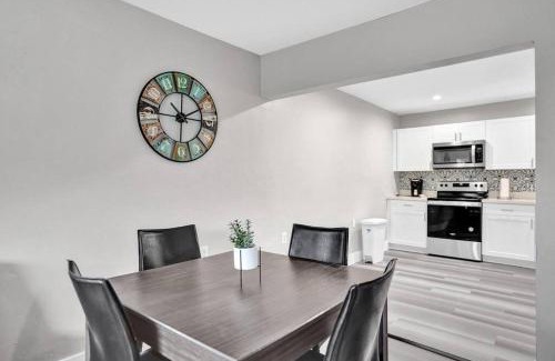 Harbordale Apartamento | Poinciana Getaway 2BR Apartment Near FLL Airport