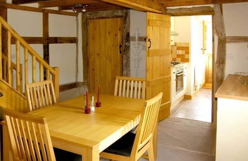 Westbrook Court Cabaña | Point Cottage, PRESTON-ON-WYE