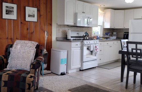 Narragansett Cabaña | Point Judith Narragansett Rhode Island Cottage by the Sea