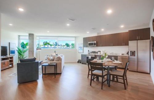 Point Loma Heights Casa | Point Loma Executive Loft 112