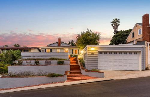 Point Loma Heights Casa | Point Loma Home w Putting Green Firepit Game Room Beach Access Zola Street by AvantStay
