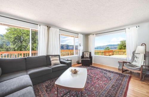 Lyle Casa | Point Lyle