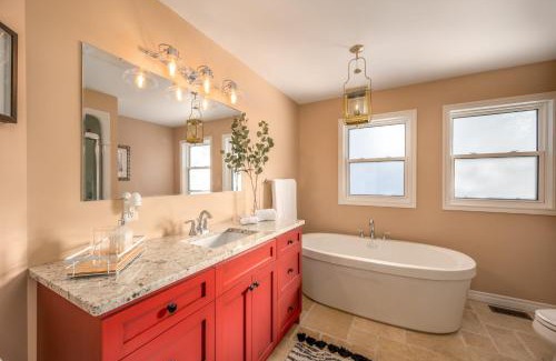 Bancroft Casa | Point Of View I 55 SmartTV I Riverside I Sleeps 5