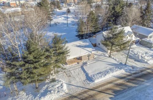 Bancroft Casa | Point Of View I 55 SmartTV I Riverside I Sleeps 5
