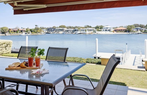 Yamba Casa | Point Paradiso | Glorious waterfront