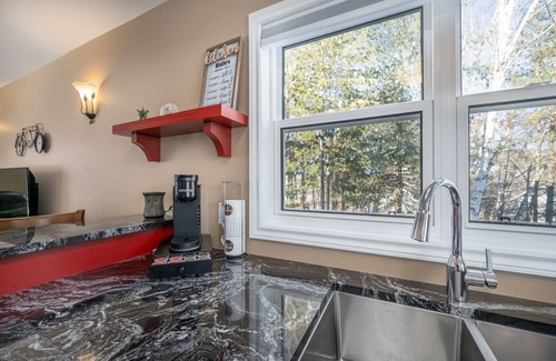 Bancroft Casa | Pointe of View | Riverfront | Sled In/Out |Sleep 6