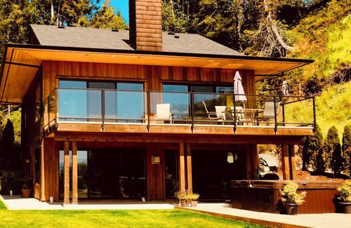 Juan de Fuca Electoral Area Casa | Points West Oceanfront Resort 2 Bed Suite