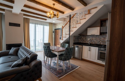 Macka Casa | Poison Garden Suite & SPA