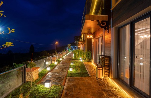 Macka Casa | Poison Garden Suite & SPA