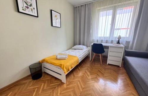 Wawer Casa | Pokój przy Centrum Zdrowia Dziecka- bezpośredni dojazd do centrum