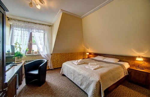Przemysl Hotel | Pokoje Gościnne Murowanka