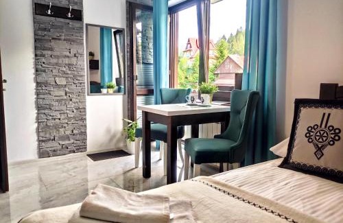 Szlachtowa Casa | Pokoje i apartamenty u Sabiny - DOSTĘP DO JACUZZI TYLKO W WYBRANYCH OPCJACH sprawdź poniżej szczegóły rezerwacji