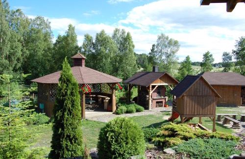 Wiele Casa | Pokoje i Domki PRZY LEŚNICZÓWCE