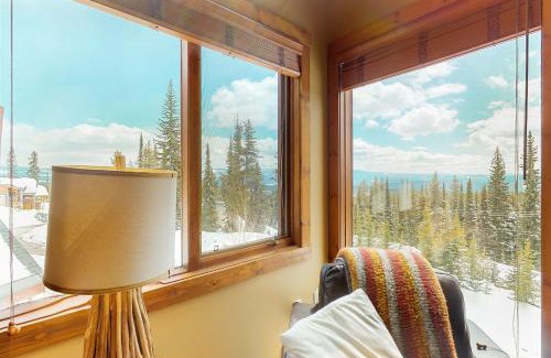 The Forest Casa | Polar Peak