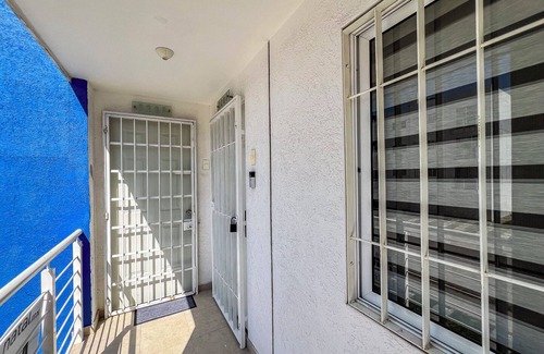 León Apartamento | Poliforum Modern 2BR Modern Apartment