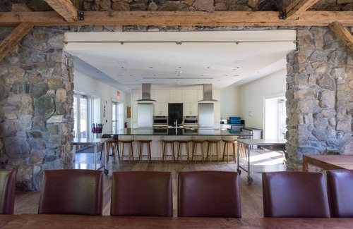 Ossining Apartamento | Polished 1BR w/ Accessible Room Features + Sauna