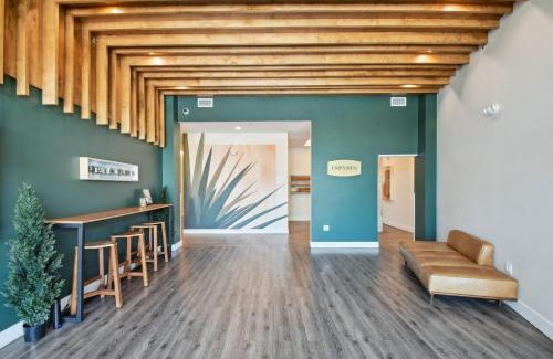 Highland Casa | Polished Stayscape | Espadin LoHi