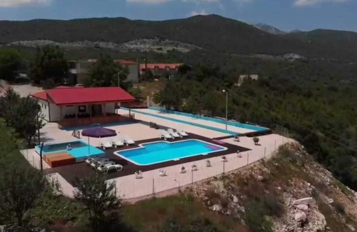 Donji Dolac Casa | POLJIČKO IMANJE -un lugar para estar
