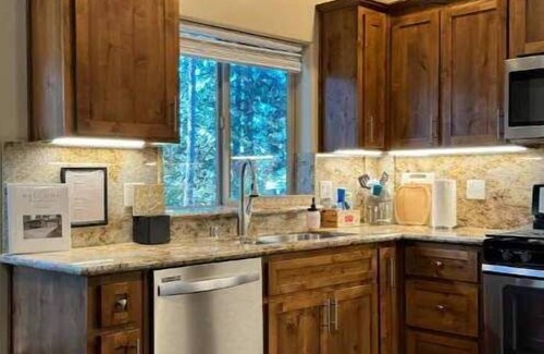 Placerville Casa | Pollock Pines - Family get away, 2 miles from Sly Park lake - Near Apple Hill