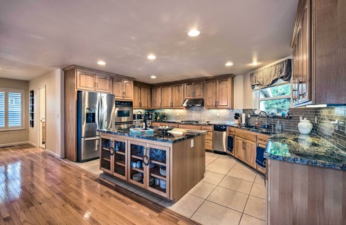 Placerville Casa | Pollock Pines 'Mum's Retreat' w/ Large Deck!