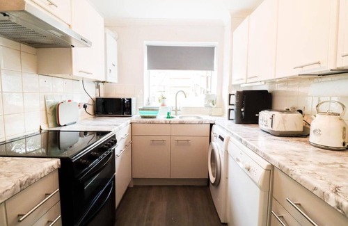 Cray Valley East Apartamento | Polperro House - Stylish & Chic 2bed Hse