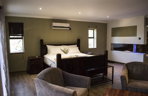 Francistown Cama Y Desayuno | Pomegranite Golf Resort & Spa