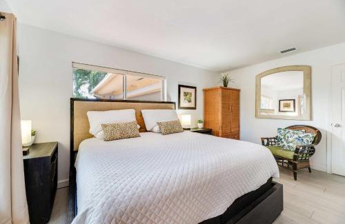 Cypress Point Casa | Pompano Beach Hideaway with Fenced Yard & BBQ