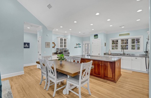 Edisto Island Casa | Pompano Pool House
