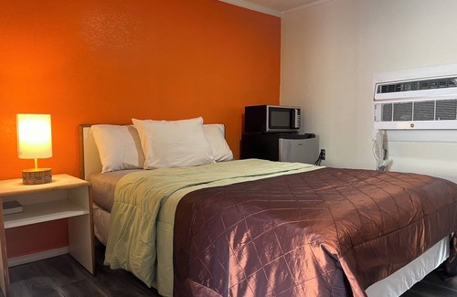 Elmwood Area Hotel | Ponca Motel