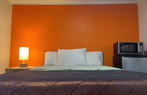 Elmwood Area Hotel | Ponca Motel