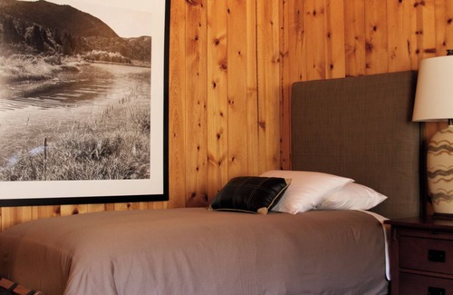 De Beque Cabina | Pond House at The High Lonesome Ranch