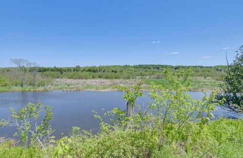 Presque Isle Casa | Pond Views Spacious Family Home in Presque Isle!