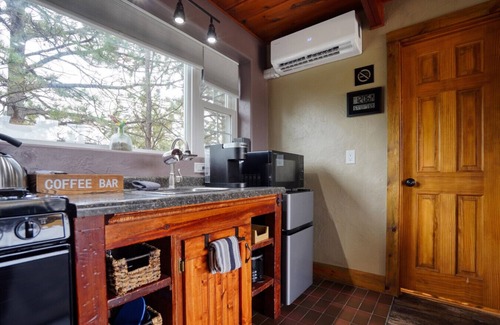 Hot Springs Cabina | Ponderosa Cabin at Highland Meadows