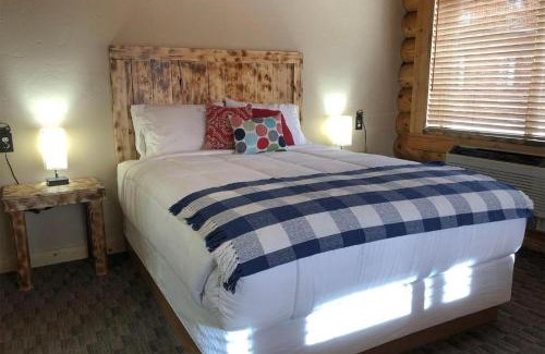 Escalante Hotel | Ponderosa Inn