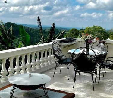 Batunya Casa | Pondok Plantation Luxury Mountain Escape Bedugul