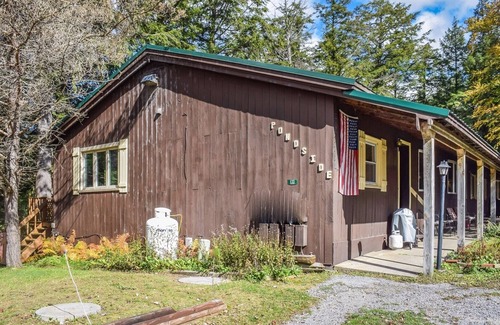 Old Forge Cabina | Pondside at Holiday Shores
