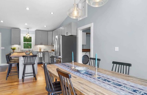 Blue Hill Casa | Pondside Retreat with Private Island!