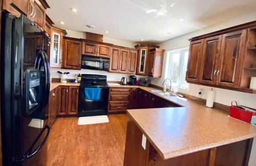 Cape Broyle Casa | Pondside Three Bedroom Cottage