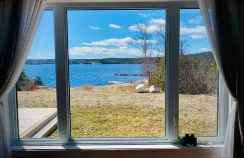 Cape Broyle Casa | Pondside Three Bedroom Cottage