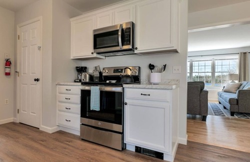 Salsbury Cove Casa | Moose Lodge 3 BR - New Renovation w/ Pondside View