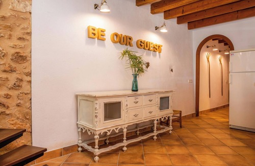 Llucmajor Casa | Casa de vacaciones 'Ponent' con vistas a la montaña, piscina compartida y Wi-Fi