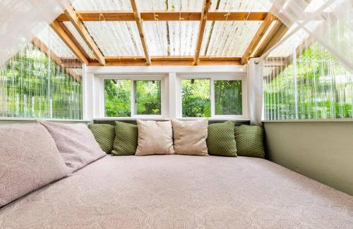 Honaunau-Napoopoo Casa | PonoMana Oasis's - Koi Cottage