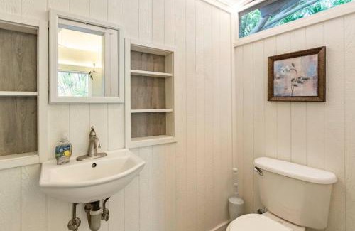 Honaunau-Napoopoo Casa | PonoMana Oasis's - Koi Cottage