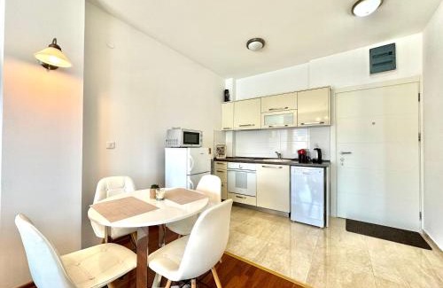 Rafajlovici Apartamento | Ponta Nova One bedroom Apartment with Sea view