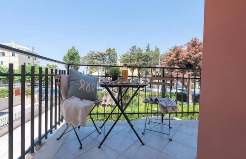 Rivabella Apartamento | Ponticello sul Mare, Situato di Fronte la Spiaggia con una Fantastica Vista Mare